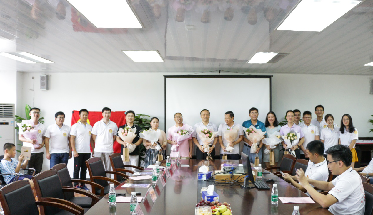 员工3.png 员工3.png